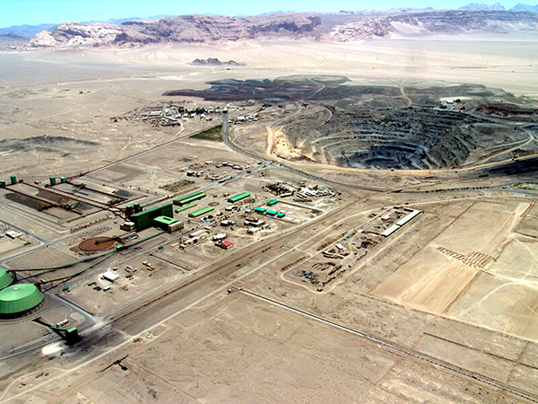 سنگ آهن مرکزی ایران